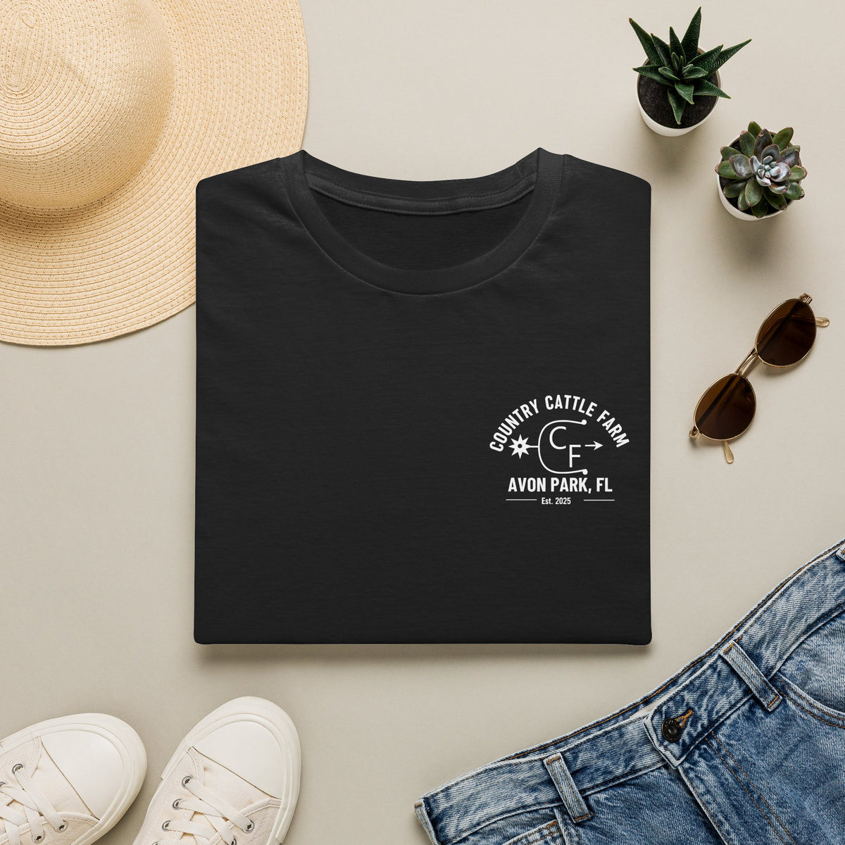 Country Cattle Farm Avon Park FL T‑Shirt — Vintage Ranch Logo Tee