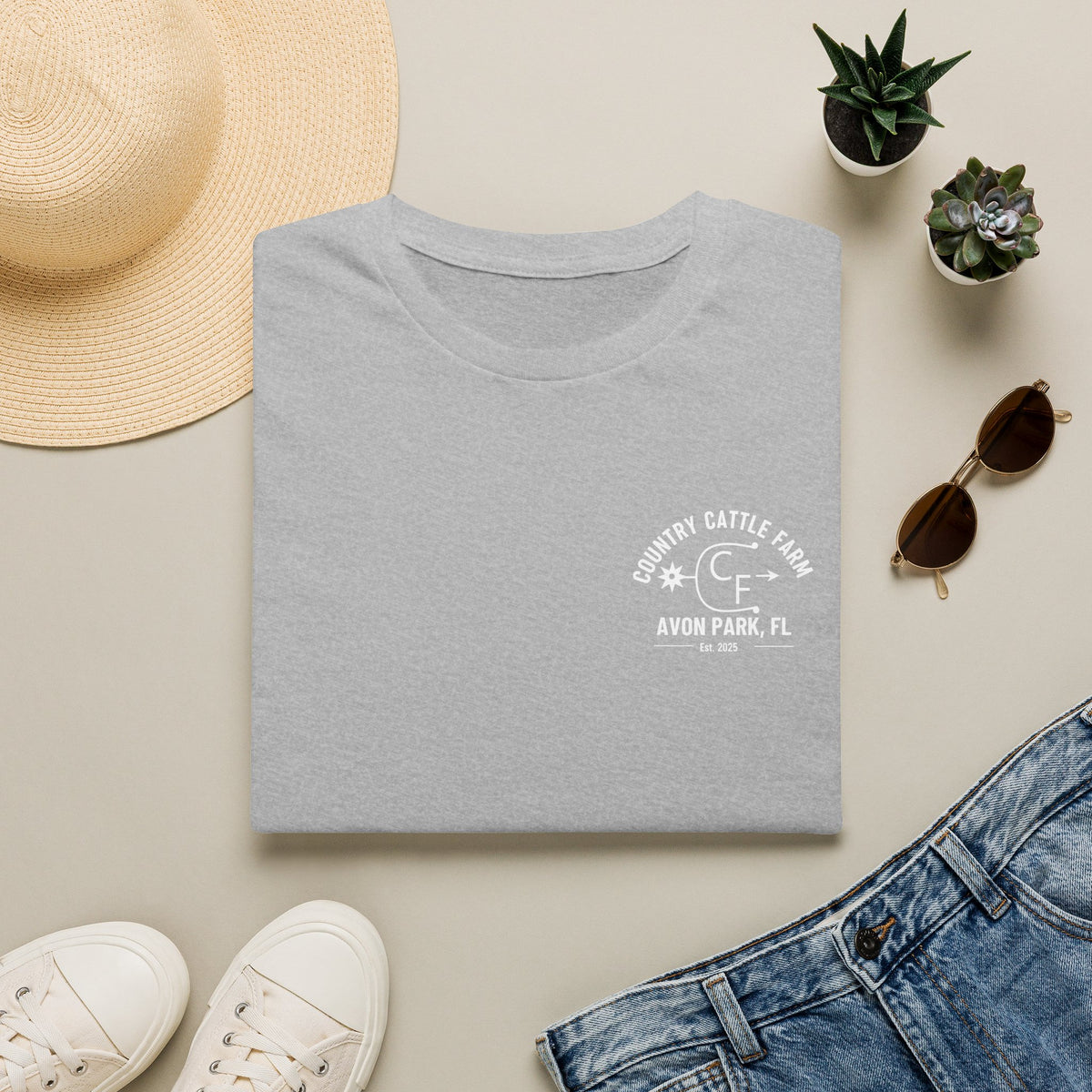 Country Cattle Farm Avon Park FL T‑Shirt — Vintage Ranch Logo Tee